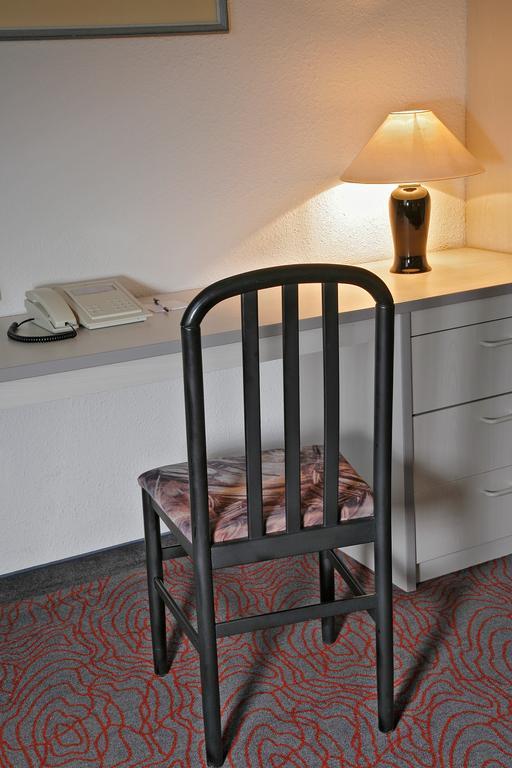 Days Inn Kassel Hessenland Pokoj fotografie